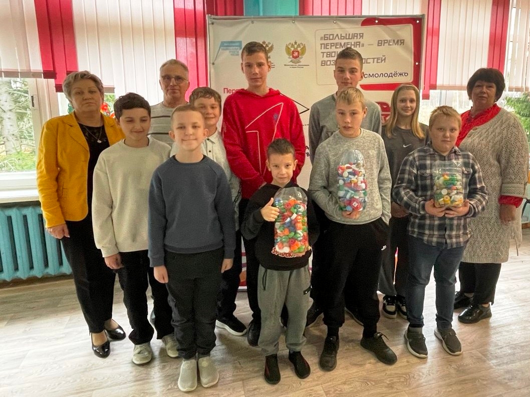 Добрые крышечки.