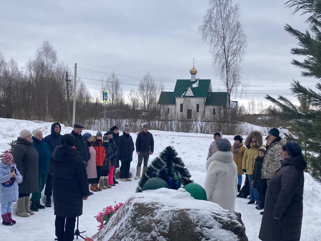 Митинг, посвящённый 80-летию освобождения Юхновского района и д. Беляево от немецко-фашистских захватчиков.